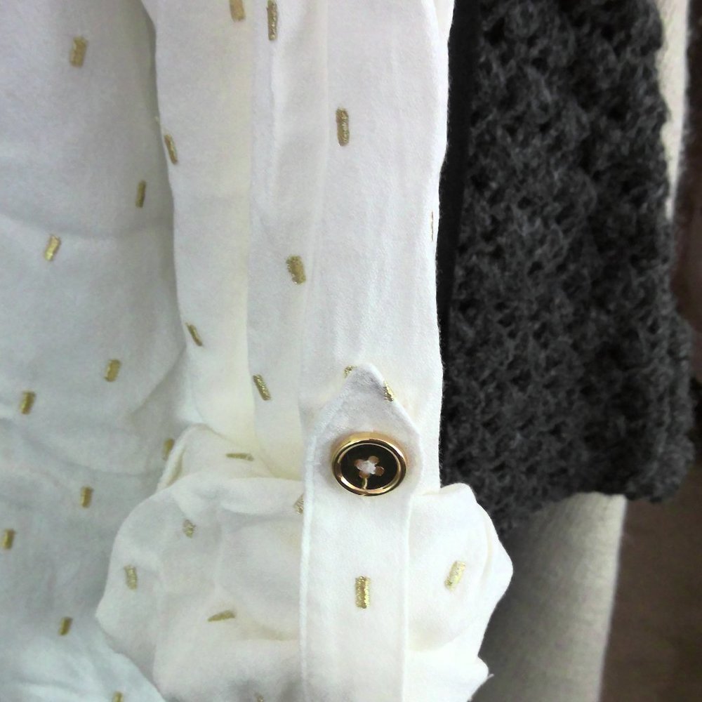 blouse - Picture 2 of 4
